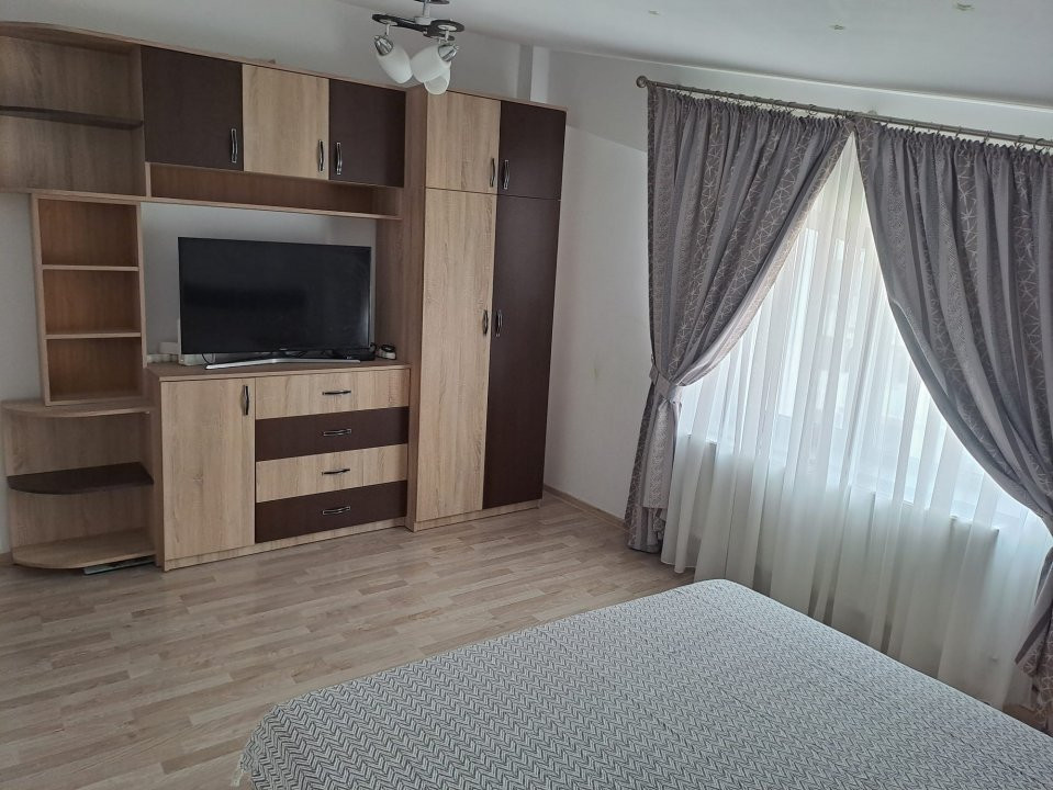 Apartament 2 camere, Panoramic Galata, baie cu geam, 52 mp, bloc 2016, credit